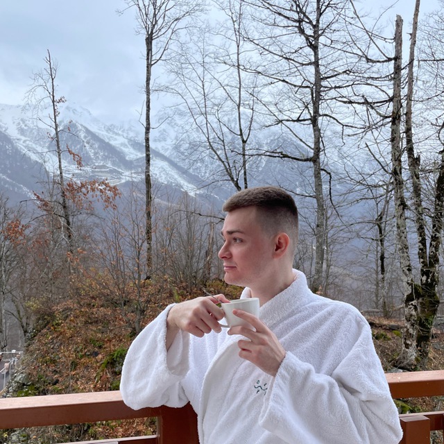 СУШКОВ МАРК